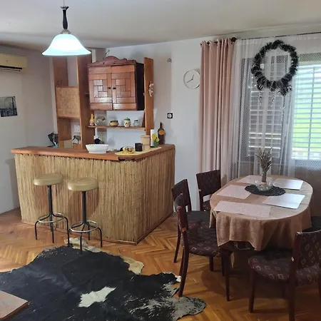 Venkovský dům Avalski Put